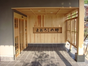 փ|[`